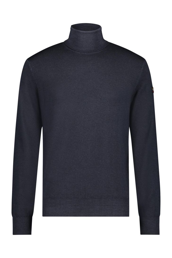 Paul and deals shark turtleneck